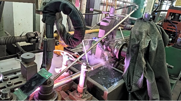 不銹鋼管酸洗鈍化，究竟有何奧秘？