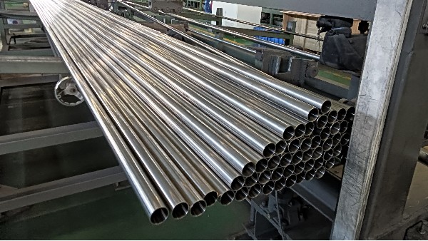 光伏推桿支架用什么材質的管會更有優(yōu)勢