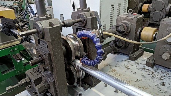 5 大優(yōu)勢！不銹鋼拉絲還是鏡面？