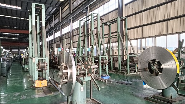 不銹鋼焊管為何會(huì)掉皮？